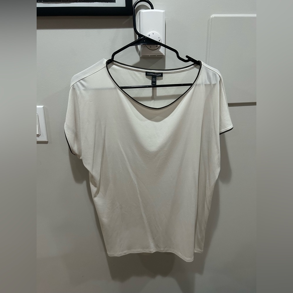 Eileen Fisher 100% silk cream grey shirt with short sleeves women’s size medium